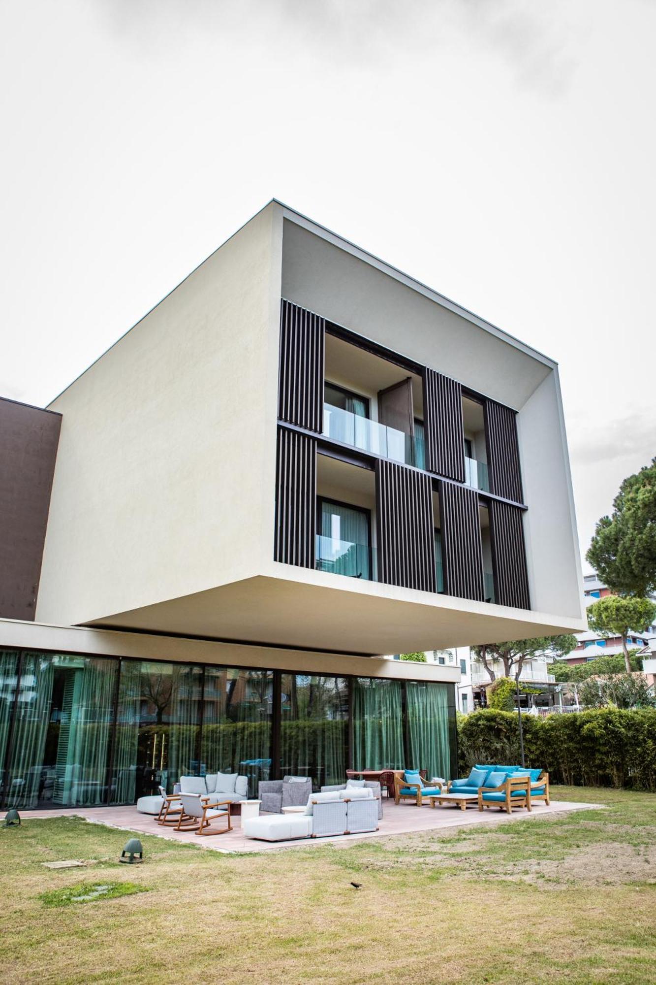 Marepineta Resort มิลาโน แมริตทิมา ภายนอก รูปภาพ